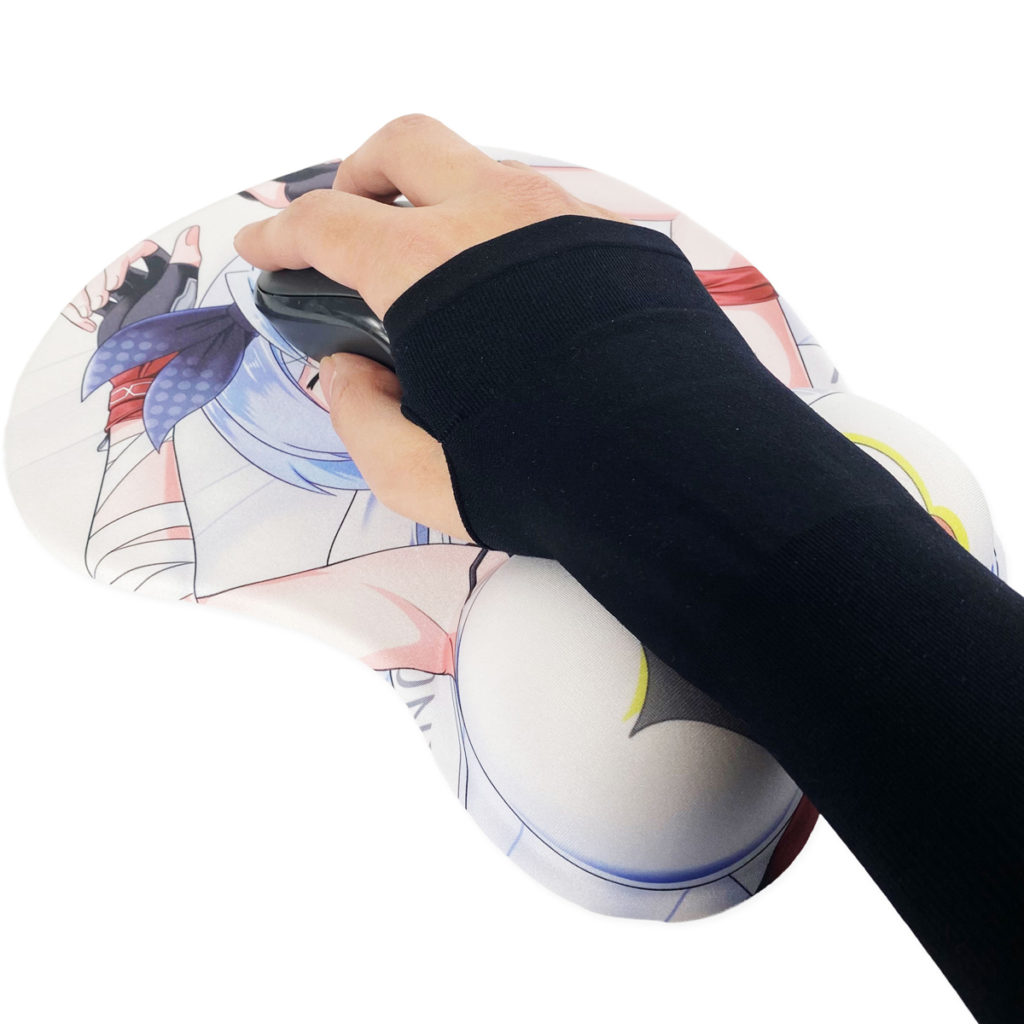 おっぱいマウスパッド(はずれ先生)制作例